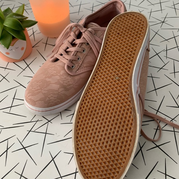 VANS rose lace shoes - Picture 4 of 8